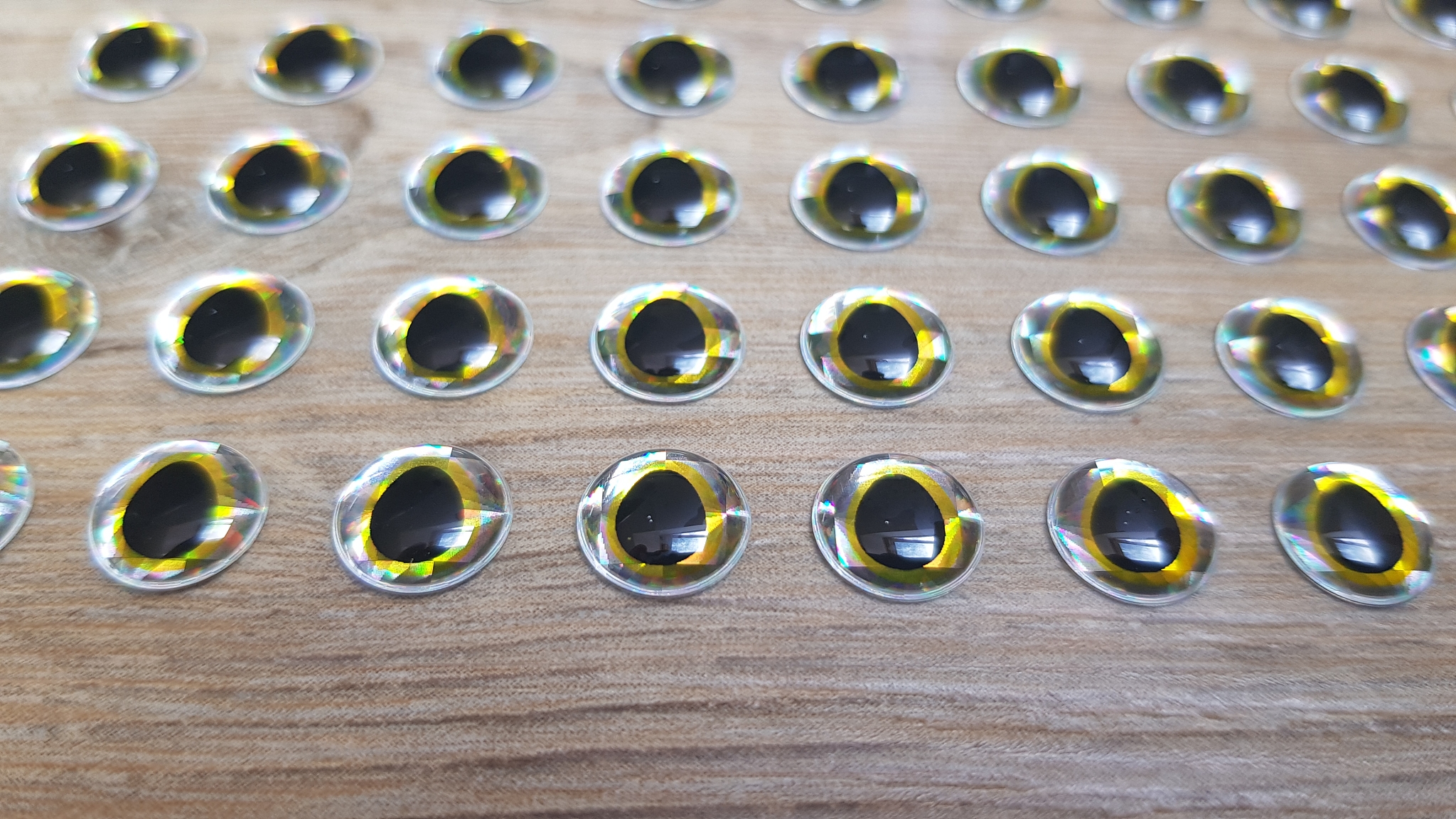 MIKATECH Epoxy 3D Augen 10mm Natural Perch Gold 144er Karte