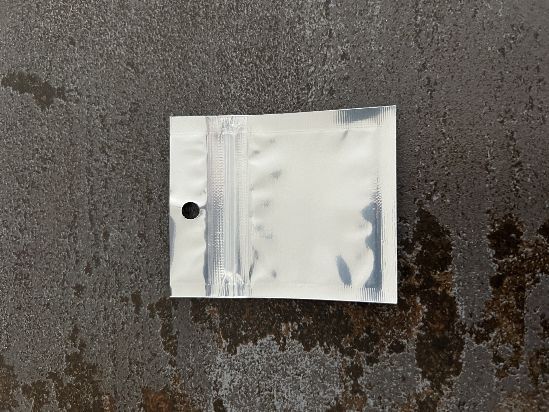 MIKATECH Druckverschlussbeutel Silber 5x5cm 100 Stück