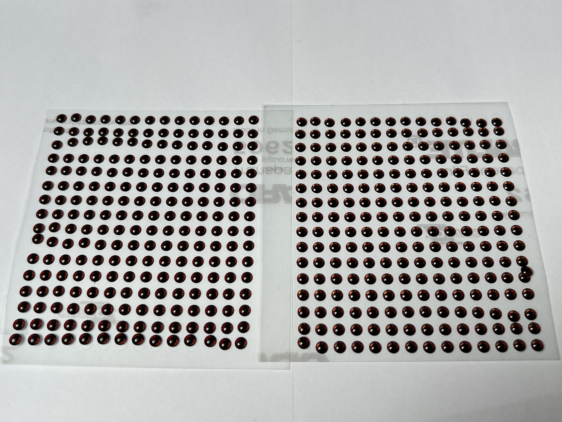 MIKATECH Epoxy 3D Augen 4mm Natural Red 448er Karte